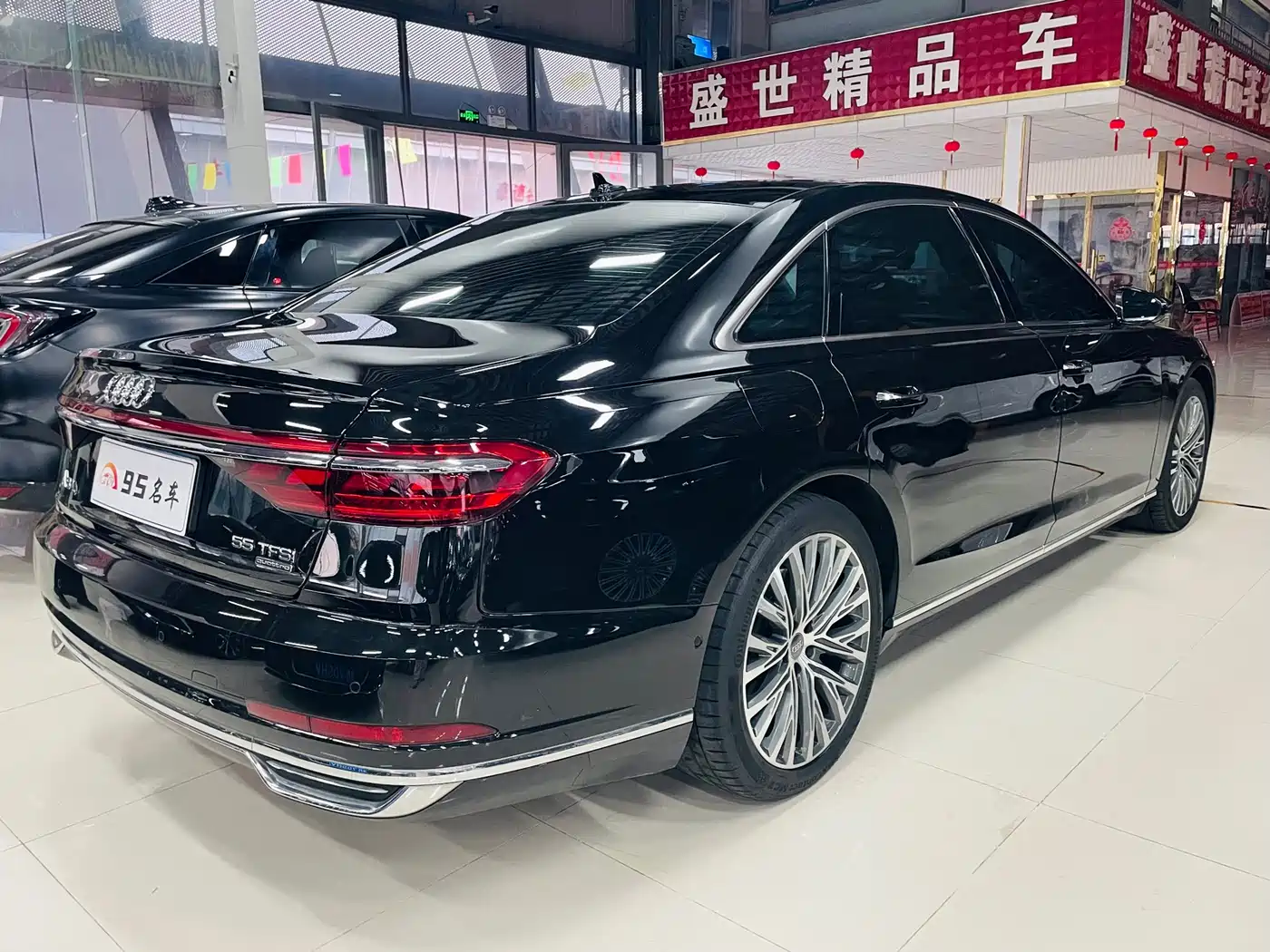 Audi A8 2021 A8L 55 TFSI quattro Luxury фото 4