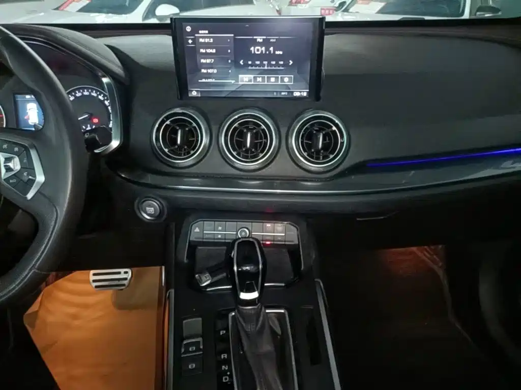 WEY VV5 2017 2017 2.0T Super Luxury Model
