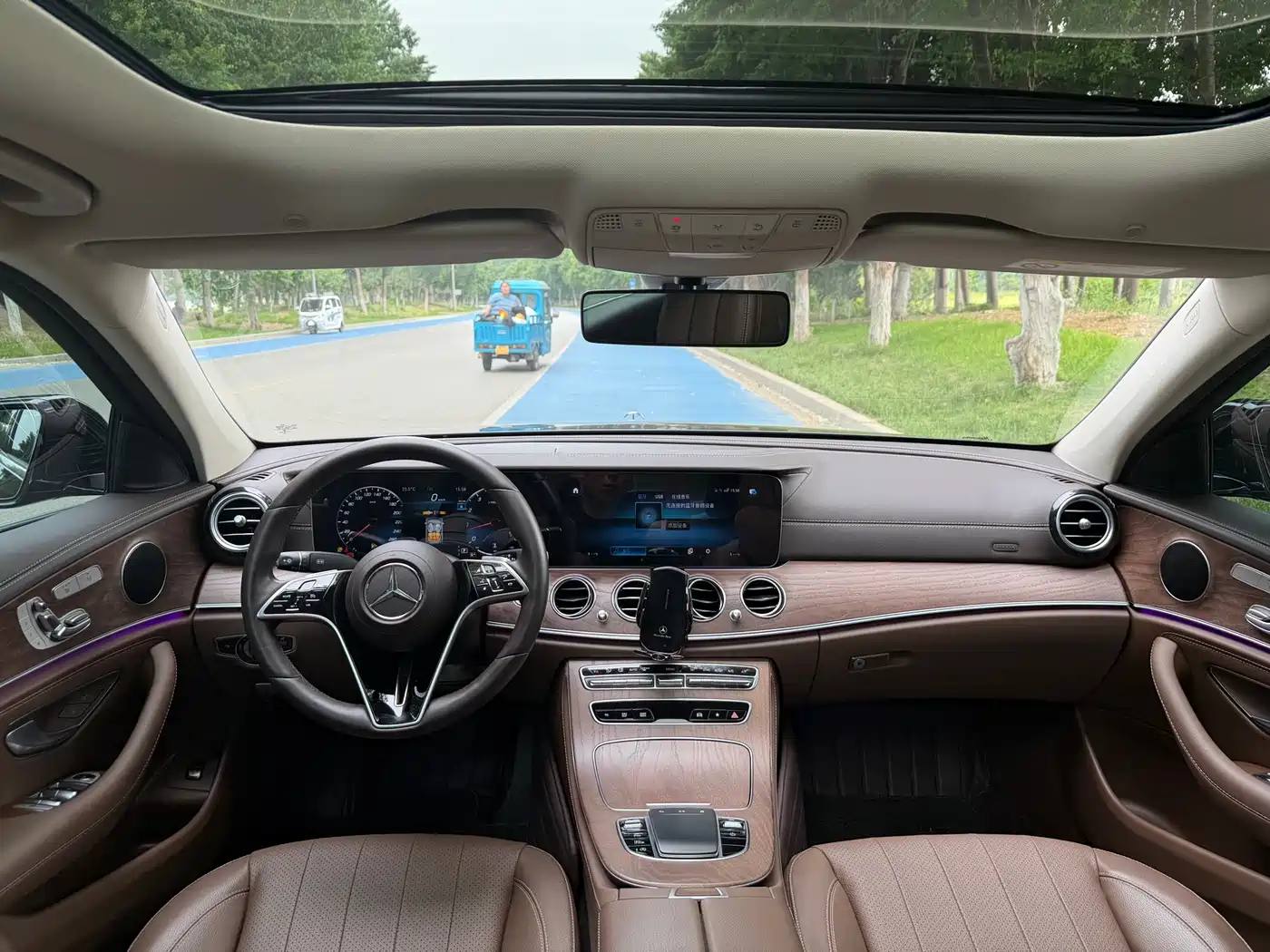 Mercedes-Benz E-Class 2023 E 300 L Fashion фото 14