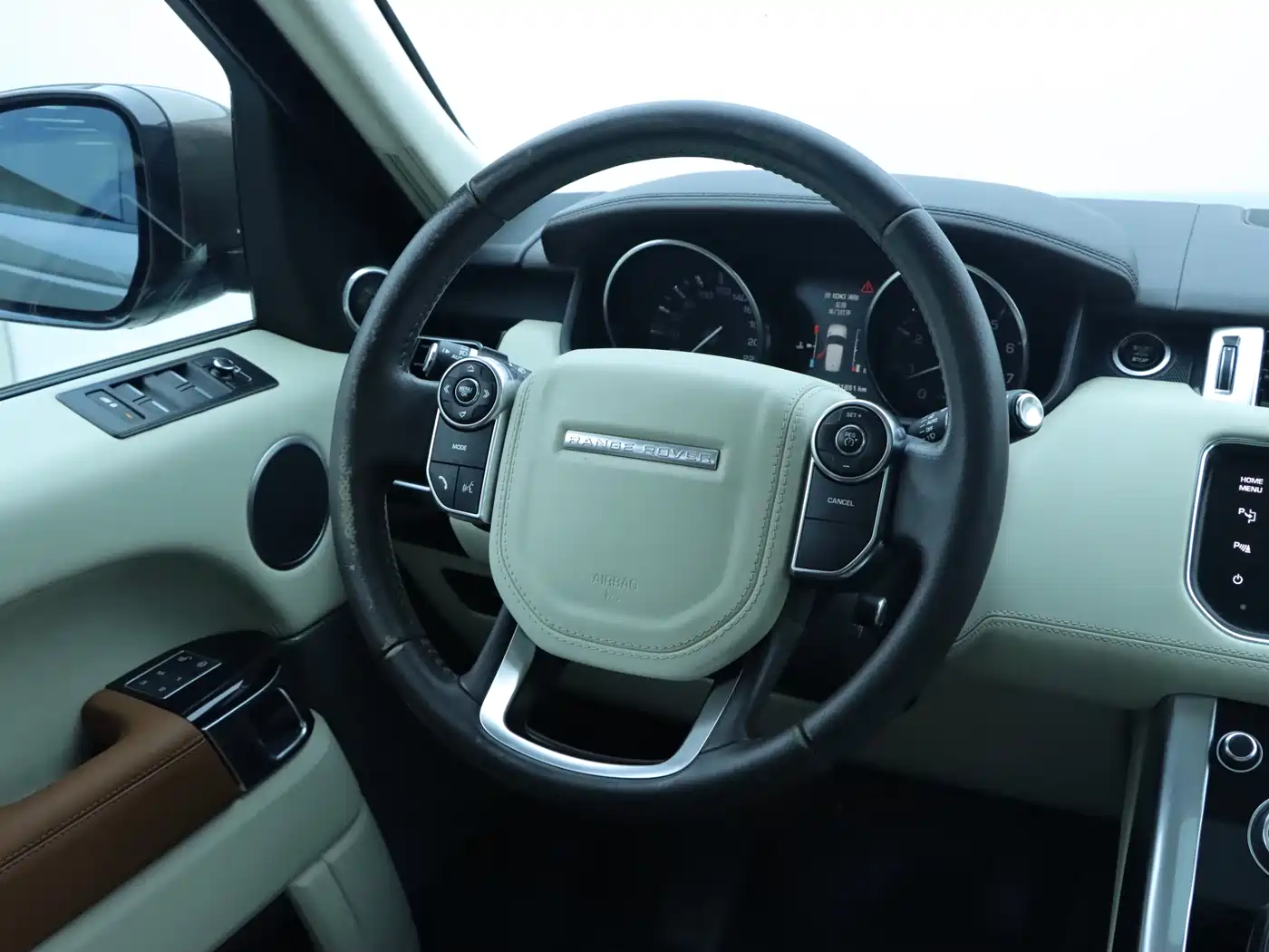Land Rover Range Rover Sport 2014 3.0 SC V6 Trendsetting Genesis Edition фото 18