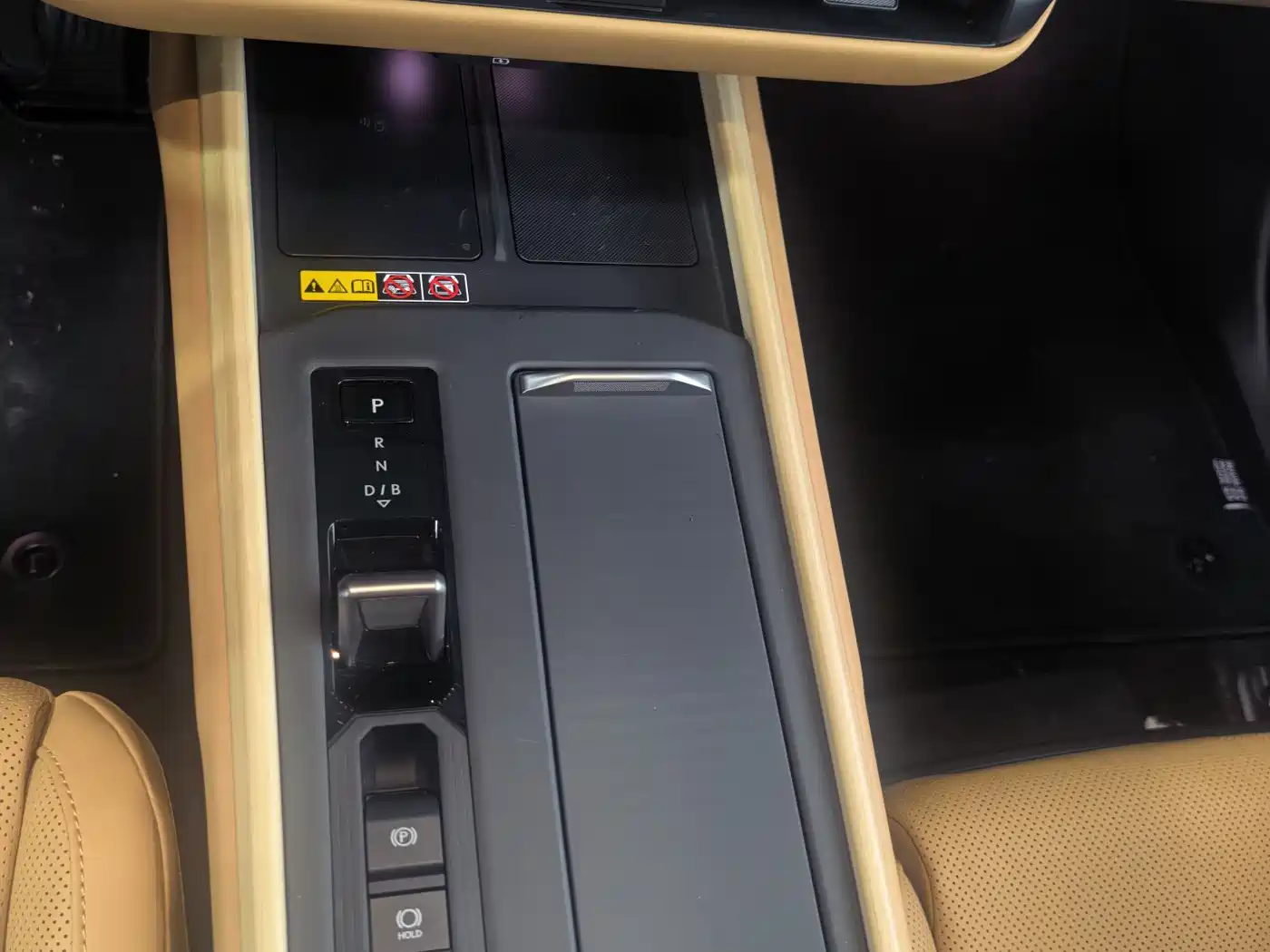 Lexus ES 2025 Model 300h Base Version фото 21