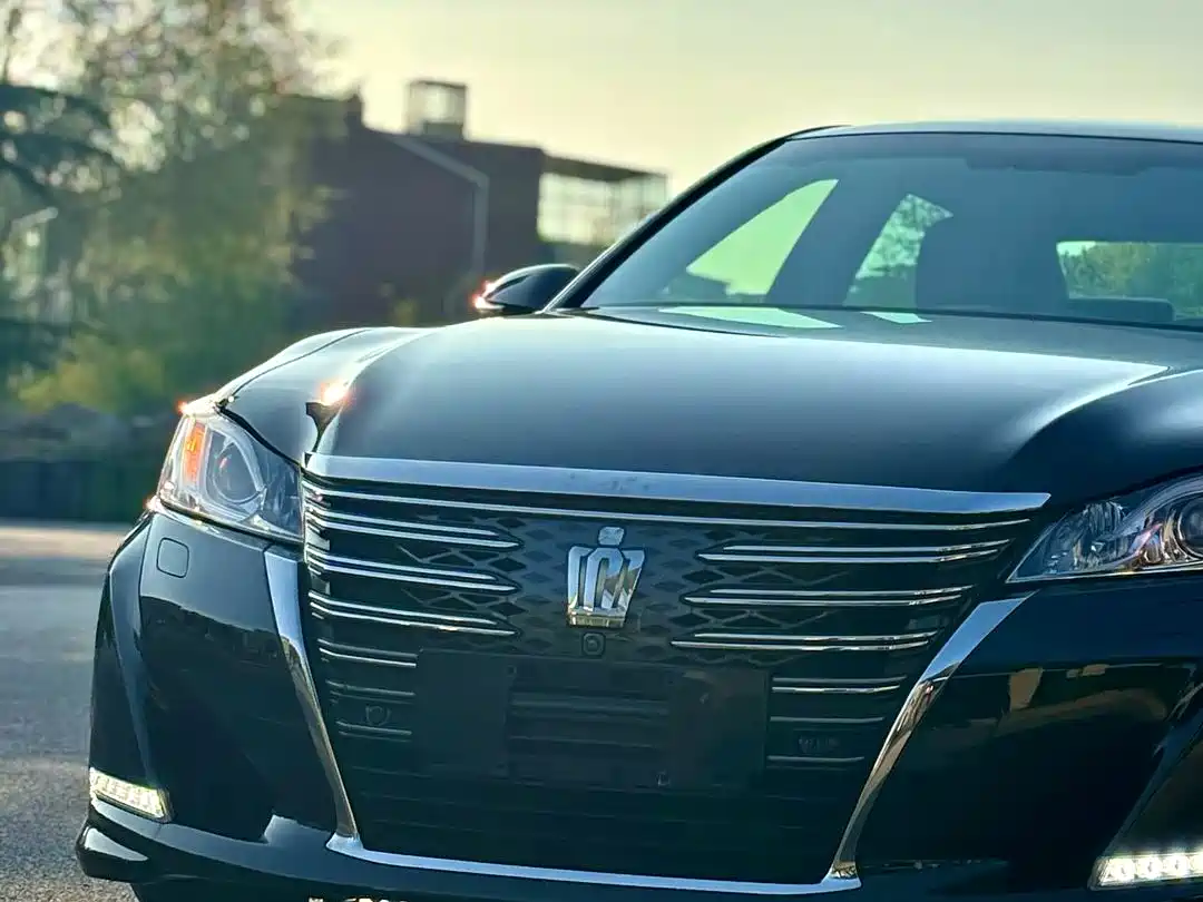 Toyota Crown 2015 2.0T Fashion фото 13