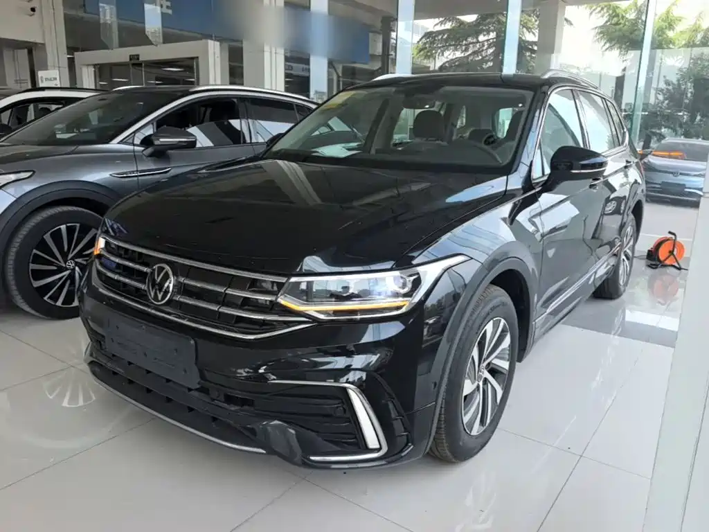 Volkswagen Tiguan L PHEV 2023