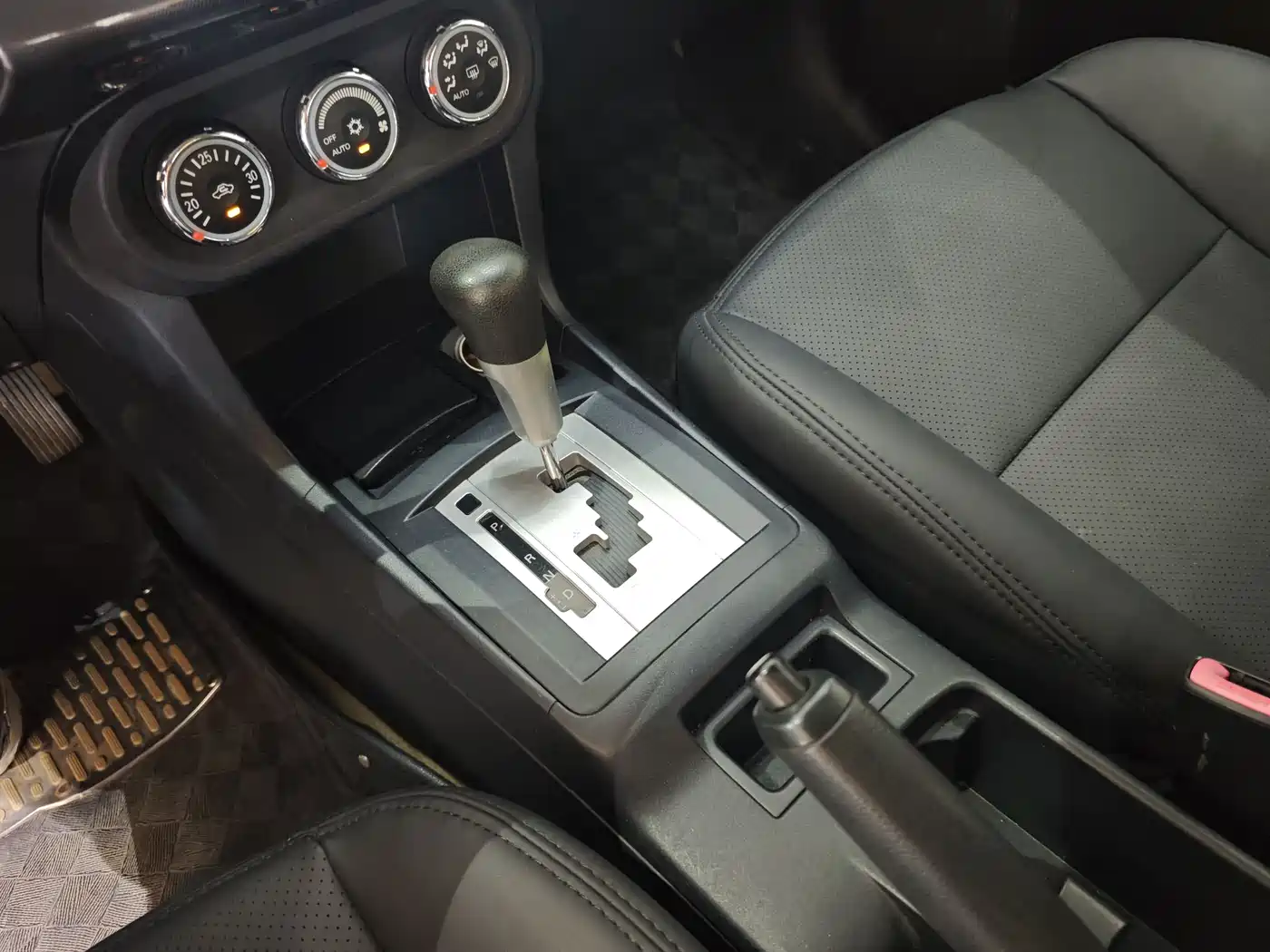 Mitsubishi Lancer EX 2013 2013 Fashion Edition 1.8L CVT Comfort