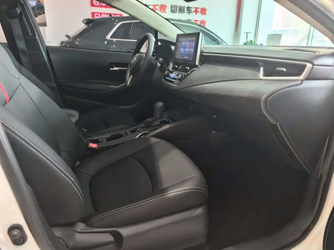 Toyota Corolla 2021 TNGA 1.5L CVT Elite Edition фото 15