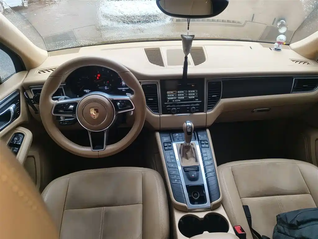 Porsche Macan 2016 Macan 2.0T фото 5