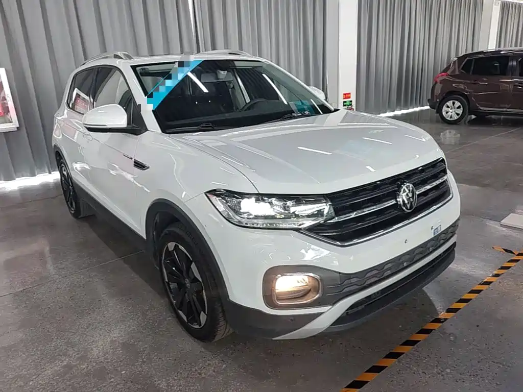 Volkswagen Tacqua 2024 2023 Model 200TSI DSG Joy Smart Connect Edition