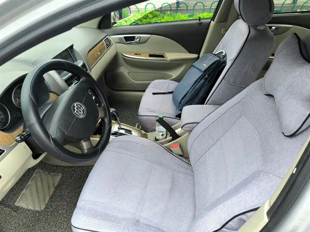 Buick Excelle 2015 1.5L Automatic Classic фото 12