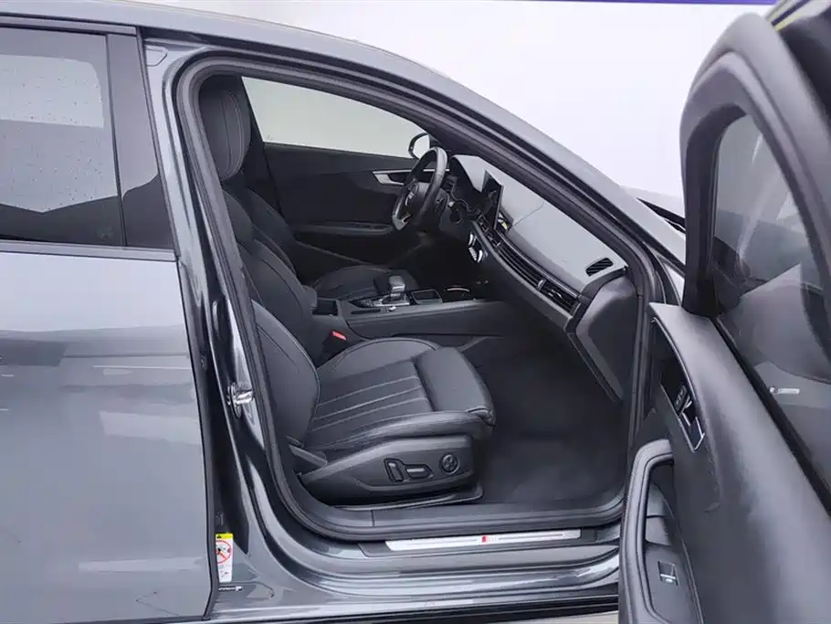Audi A4L 2023 40 TFSI Luxury Sport фото 8