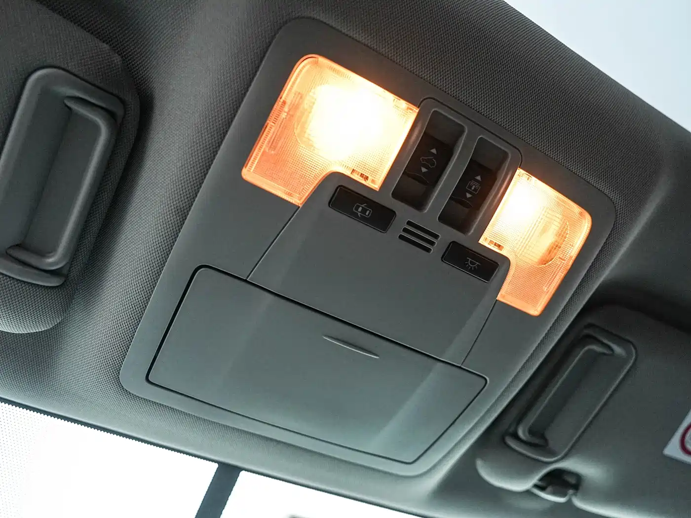 Toyota Highlander 2015 2.0T FWD Luxury Edition 7-seater фото 14