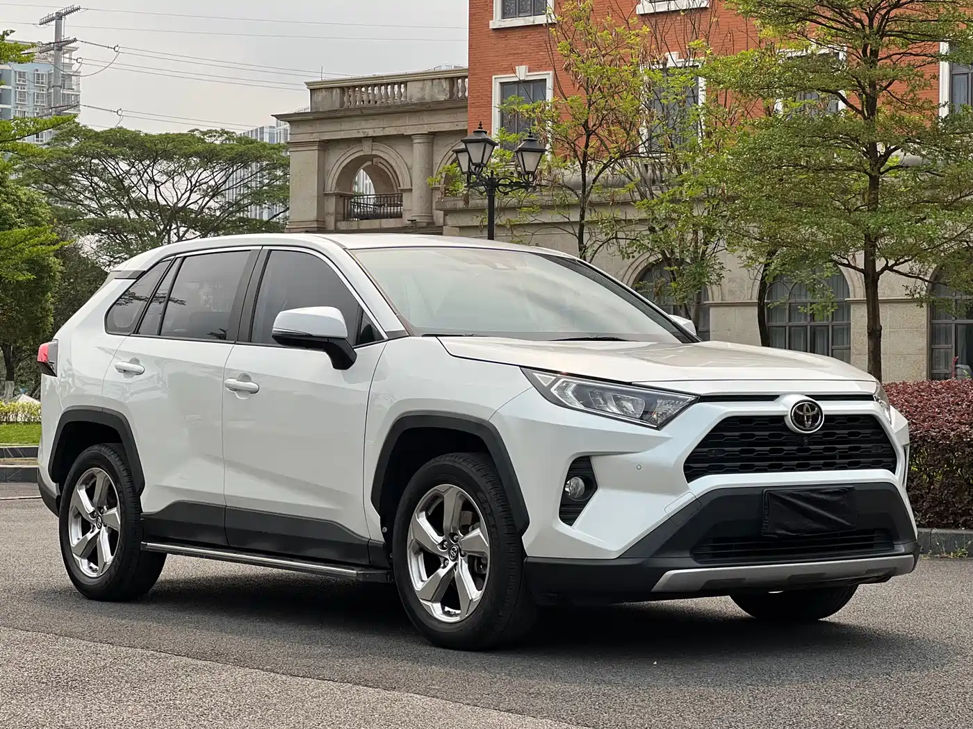 Toyota RAV4 Rongfang 2022 2.0L CVT 2WD Trend Plus Edition фото 3