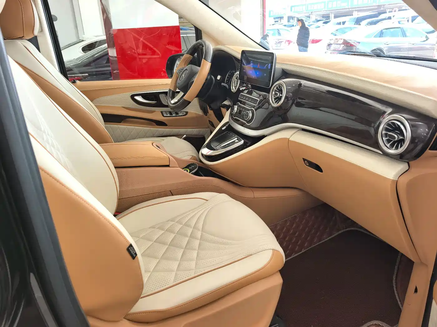 Mercedes-Benz Vito 2021 2.0T Business Edition 7-seater фото 9