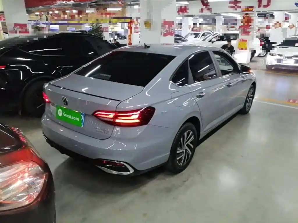 Volkswagen Lavida 2023 300TSI DSG Starlight Full Comfort Edition фото 7