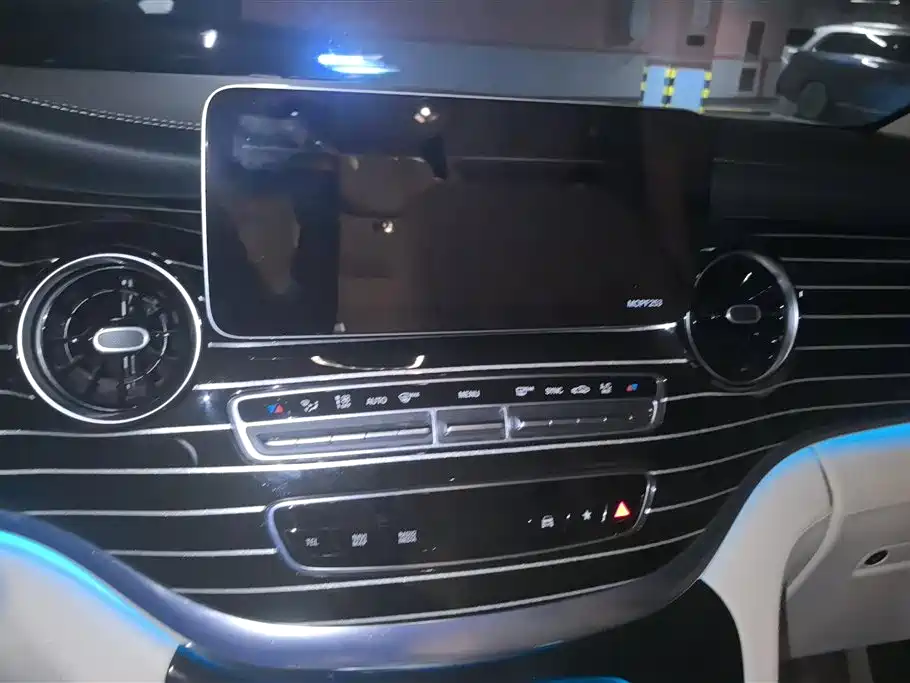 Mercedes-Benz V-Class 2022 V 260 L Long Wheelbase Prestige Edition фото 12