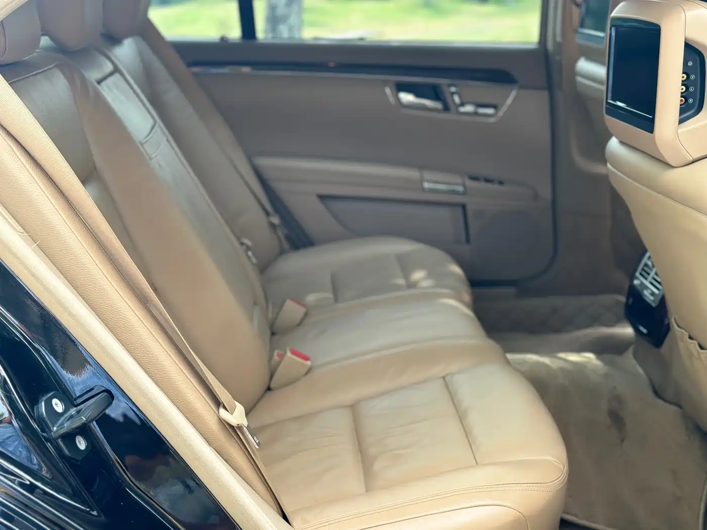 Mercedes-Benz S-Class 2012 S 300 L Luxury Grand Edition фото 14