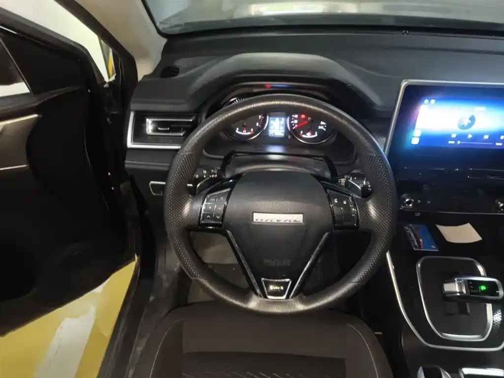 Haval M6 2023 PLUS 1.5T DCT Elite Smart Connect фото 3