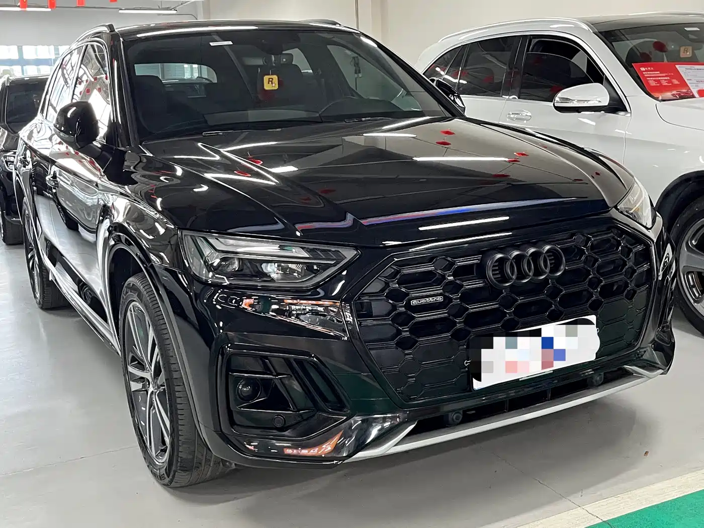 Audi Q5L 2024 Model 40 TFSI Luxury Dynamic фото 3