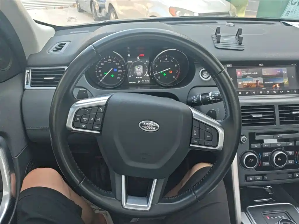 Land Rover Discovery Sport 2018 240PS HSE Edition фото 11