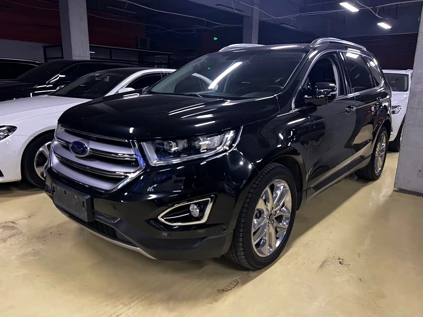Фото 1 - Ford Edge