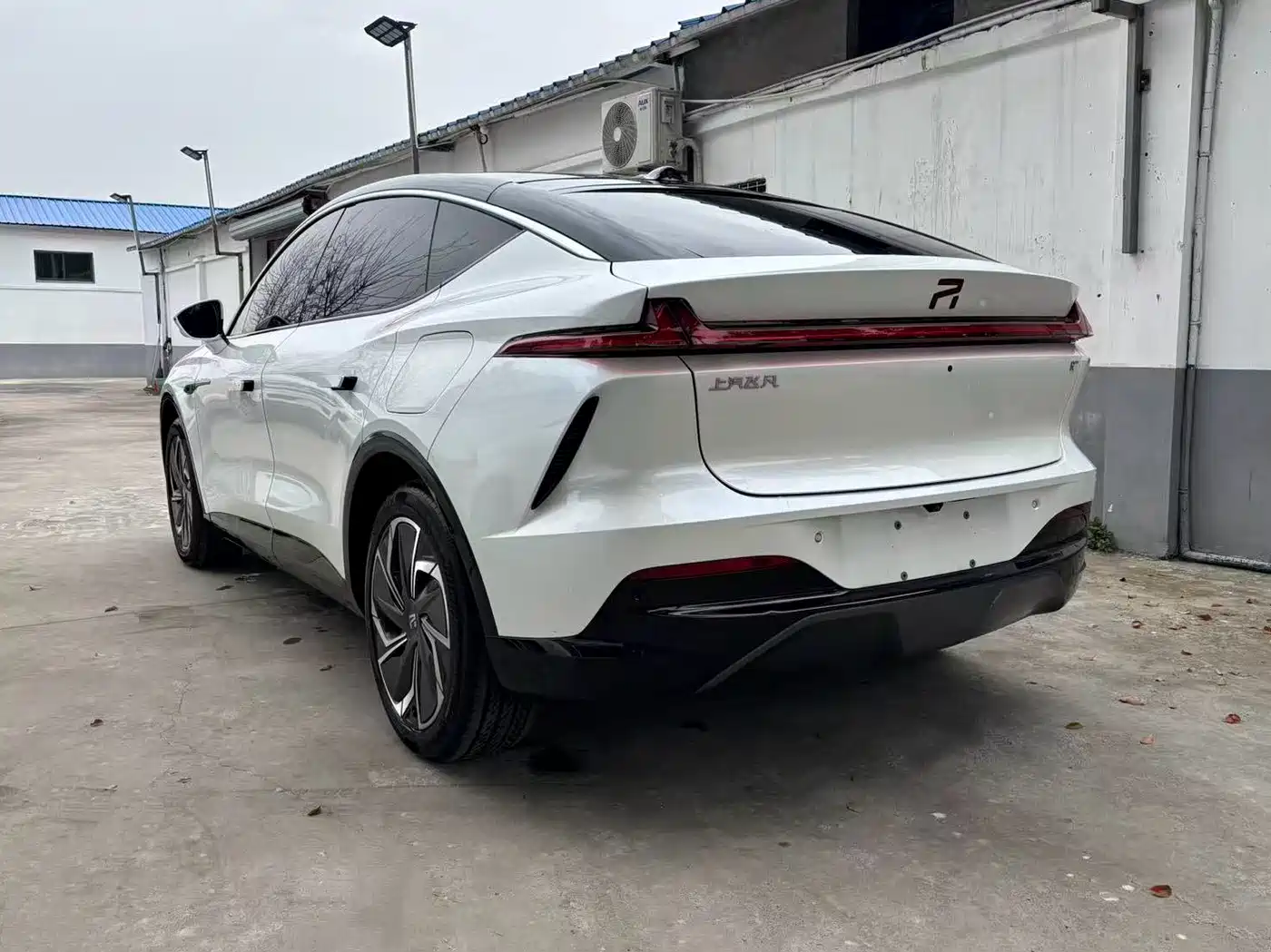 RISING AUTO FEIFAN R7