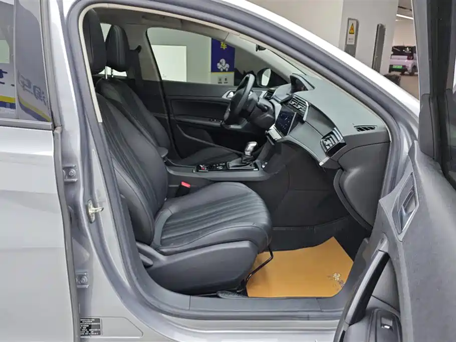 Peugeot 408 2022 1.6T Progressive Edition фото 8