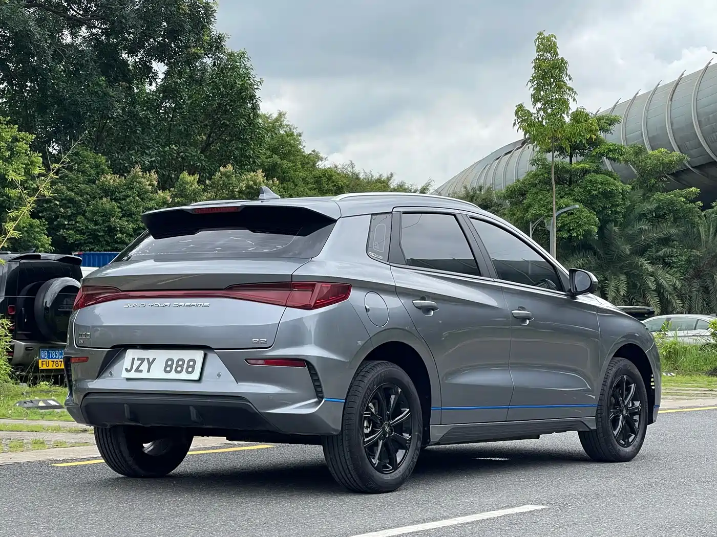 BYD e2 2022 2021 Luxury Edition