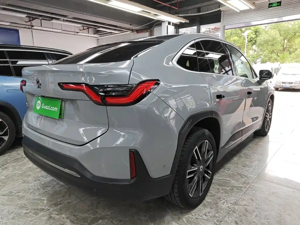 Фото 7 - NIO EC6