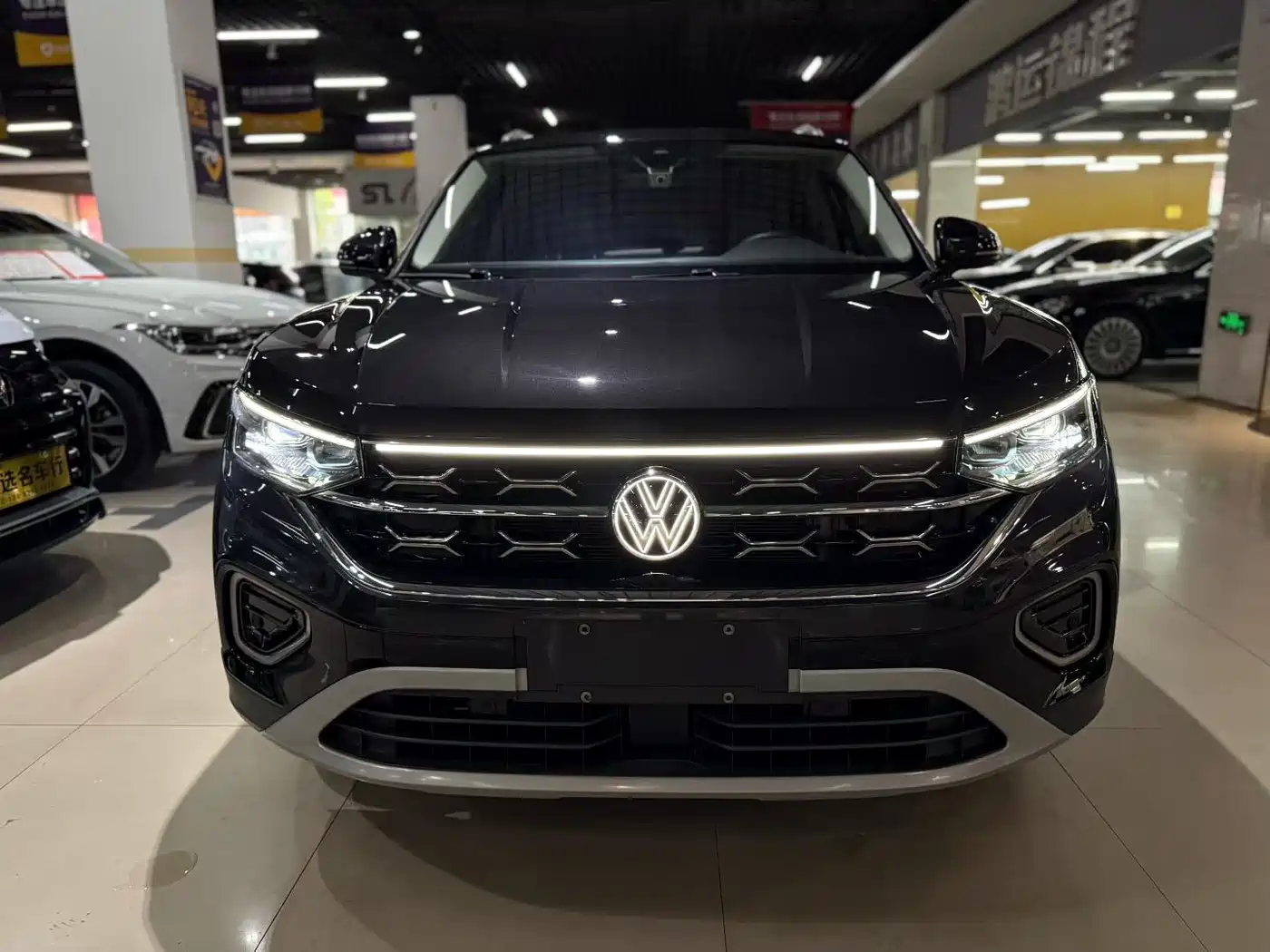 Volkswagen Tayron 2024 330TSI 2WD Luxury Plus Advanced фото 2