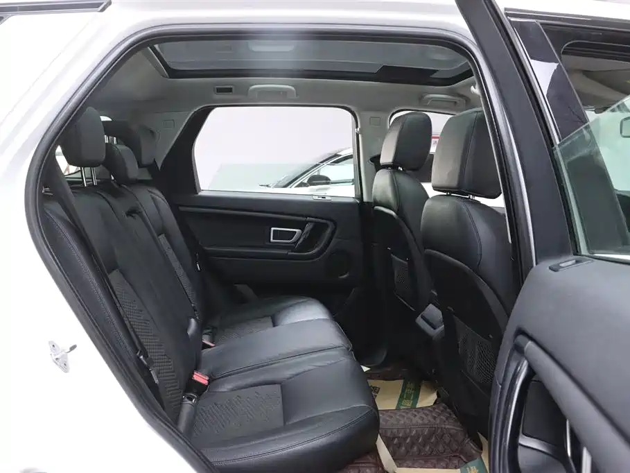 Land Rover Discovery Sport 2019 240PS PURE Edition China VI фото 16