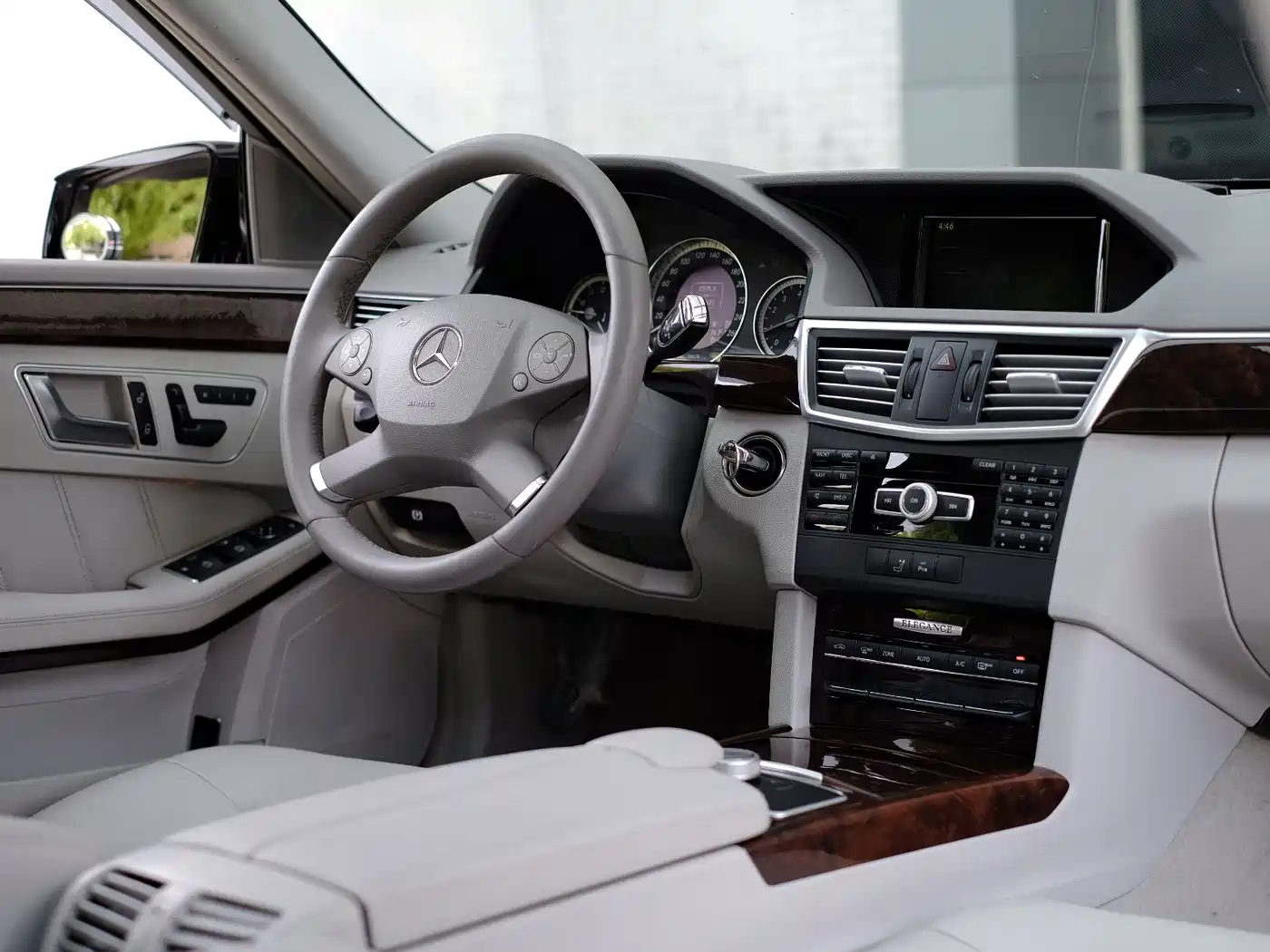 Mercedes-Benz E-Class 2012 E 200 L CGI Elegance фото 56