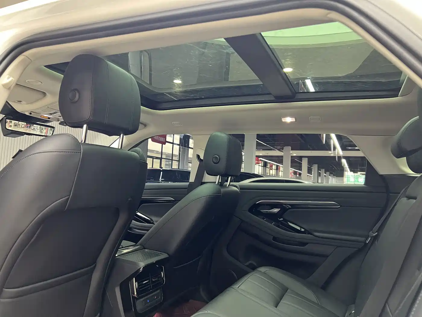 Land Rover Range Rover Evoque New Energy 2022 2021 Range Rover Evoque L P300e Luxury