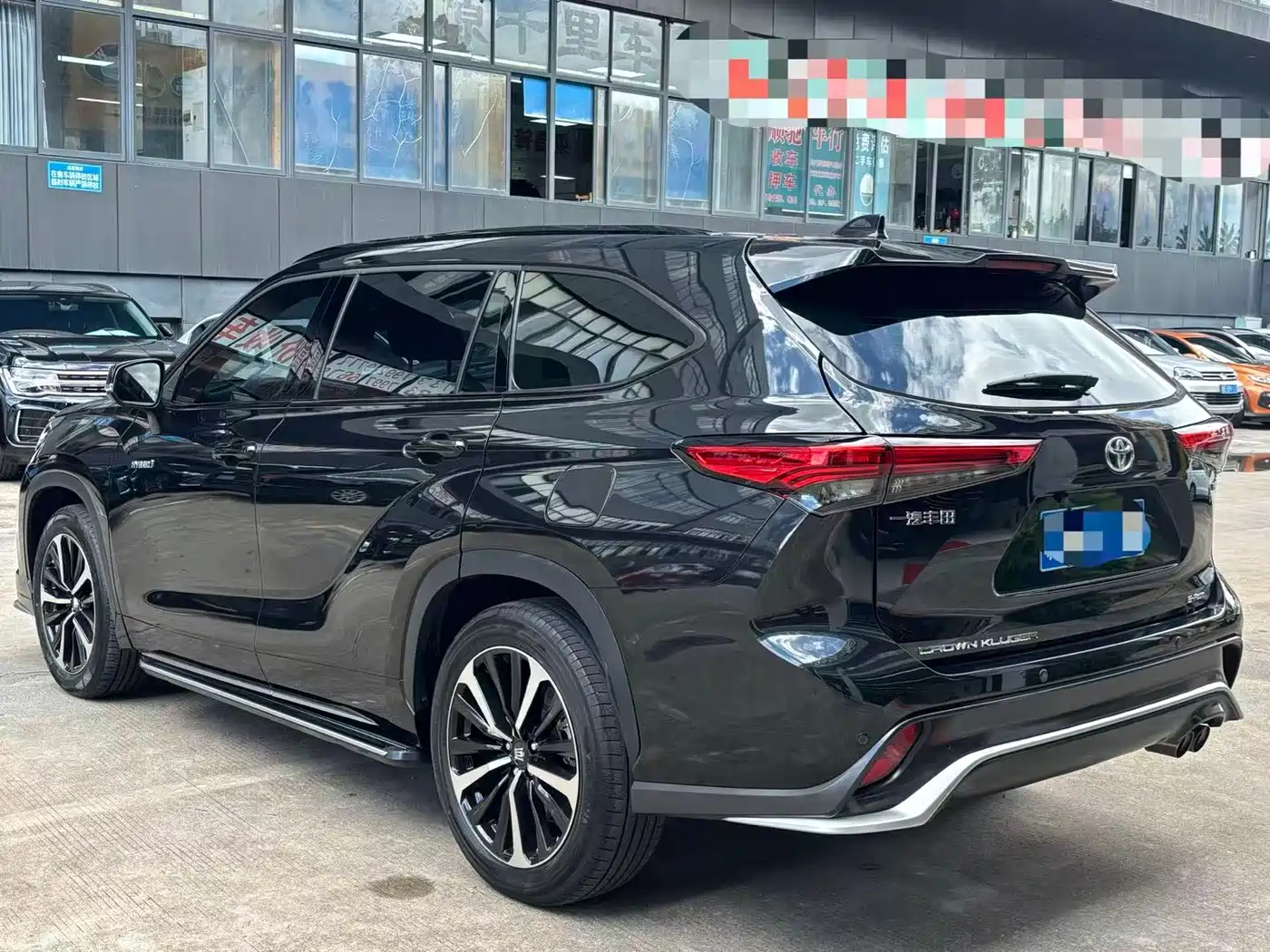 Toyota Crown Kluger 2022 2.5L HEV 4WD Luxury Edition фото 7