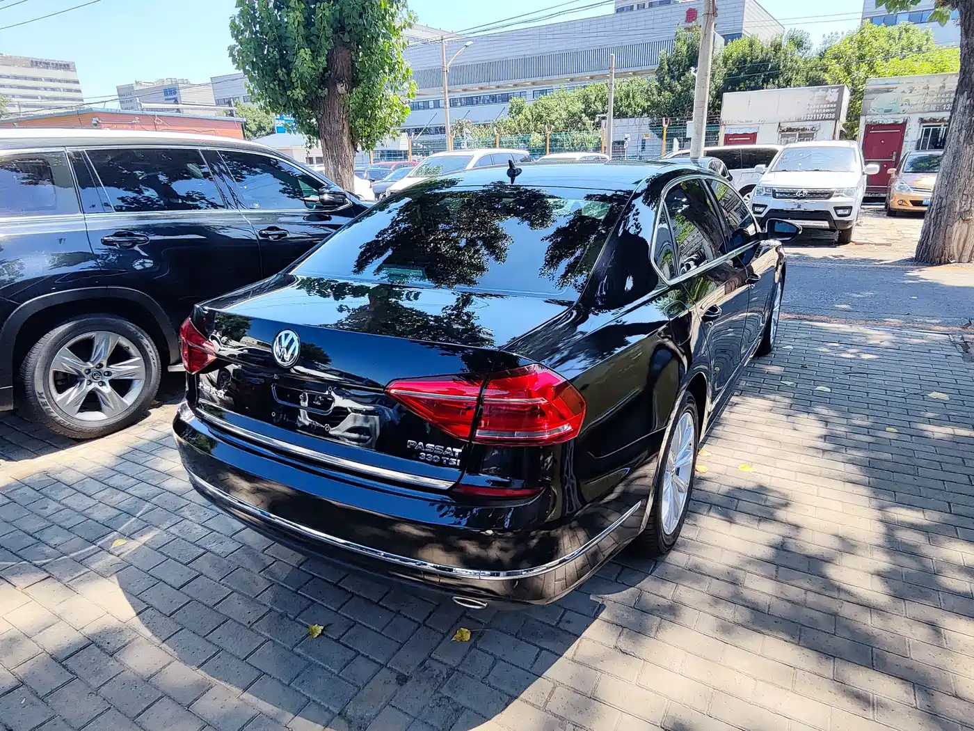 Фото 15 - Volkswagen Passat