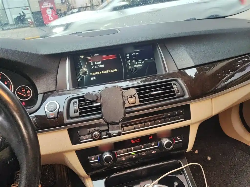 BMW 5 Series 2014 528Li xDrive Premium фото 6