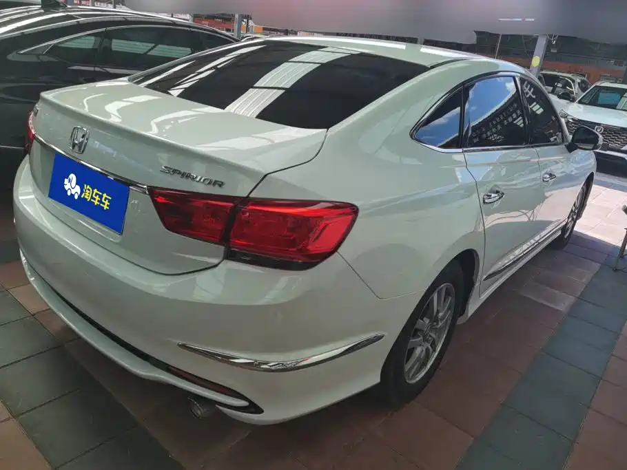Honda Spirior 2017 2015 2.0L Luxury Edition