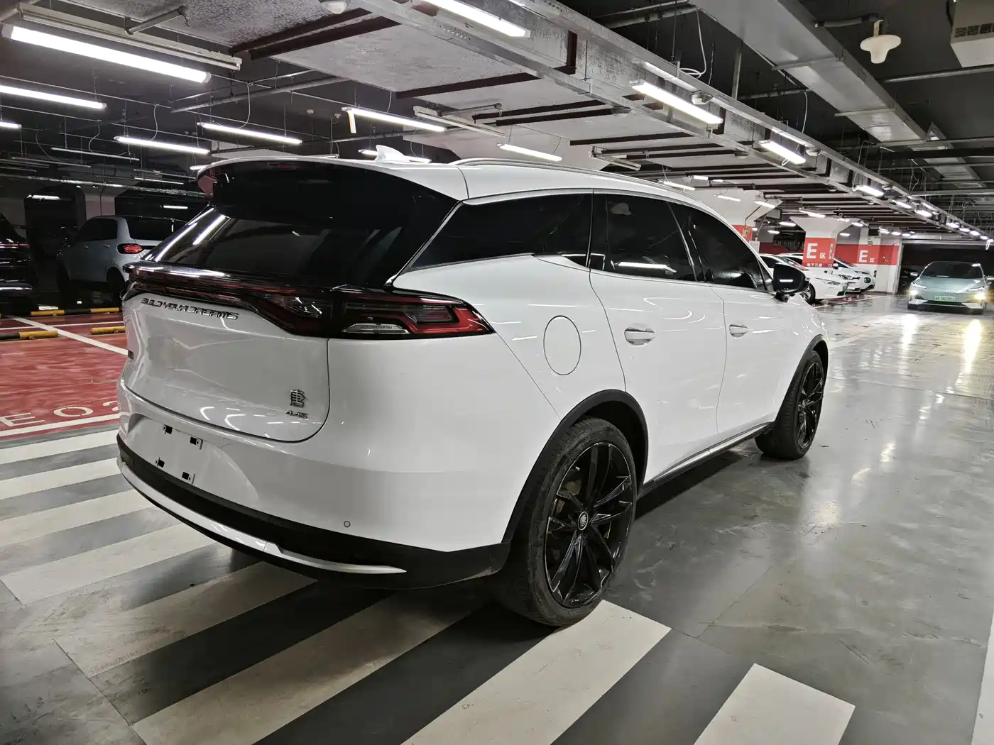 BYD Tang New Energy 2021 EV AWD High Performance Genesis Flagship фото 6