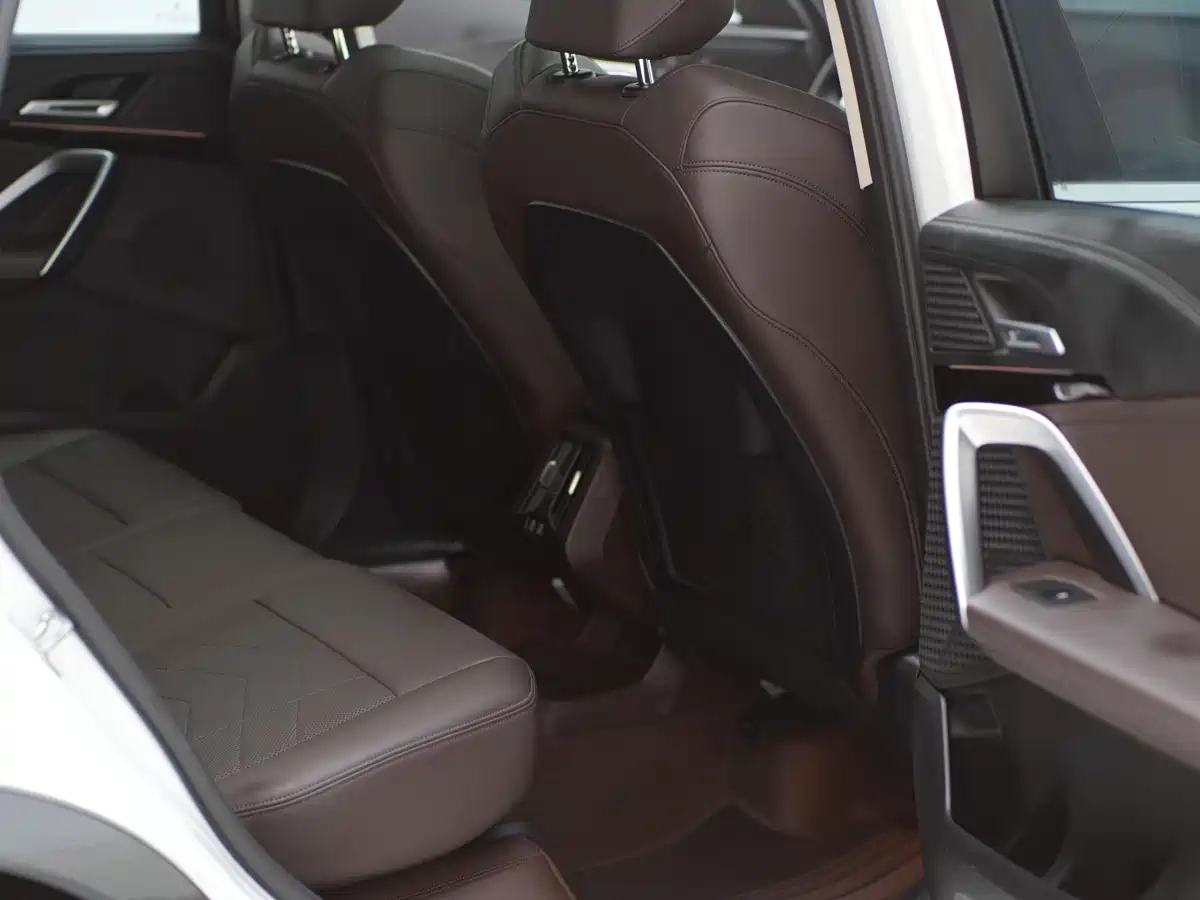 BMW X1 2023 sDrive20Li X Design Package фото 28