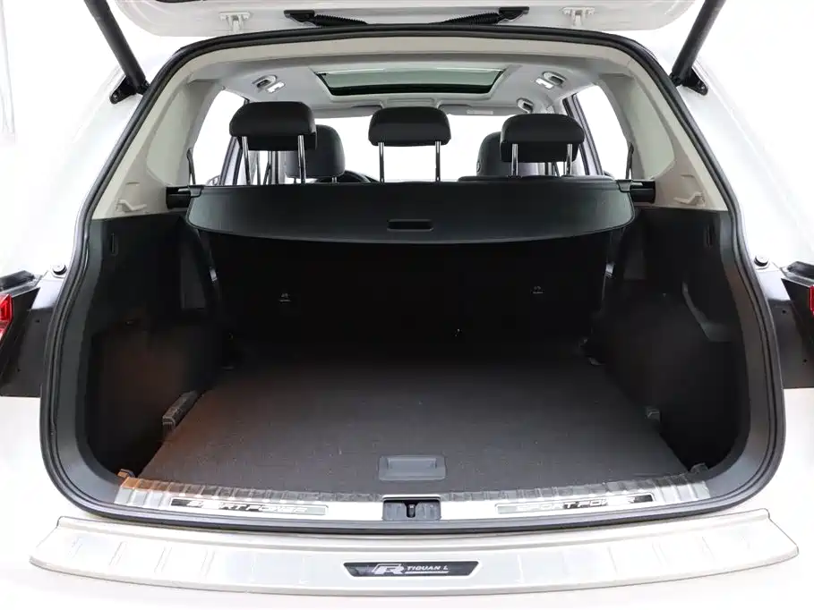 Volkswagen Tiguan L 2019 330TSI Automatic 2WD R-Line Flagship Edition China VI фото 30