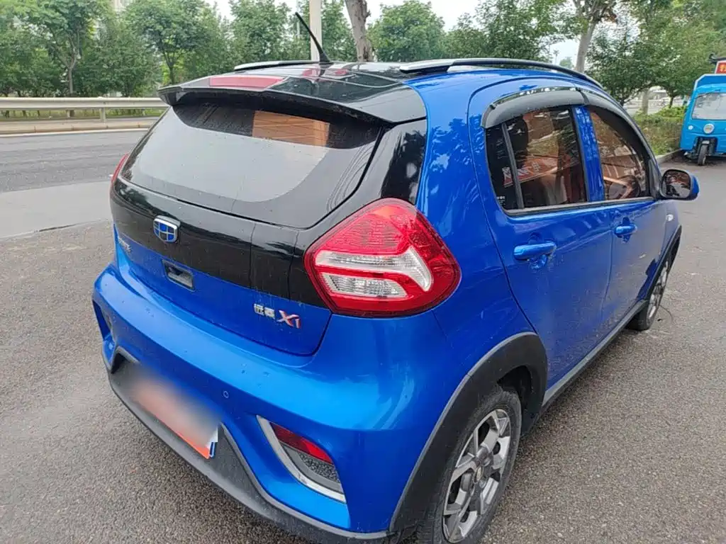 Geely Yuanjing X1 2017 2017 1.3L Manual Crazy Fun Edition