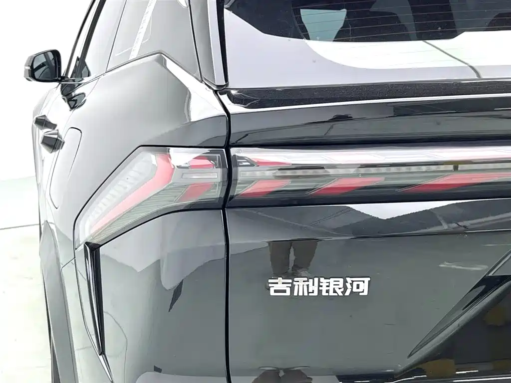 Geely Galaxy Galaxy L7 2023 1.5T 115km Starship фото 7