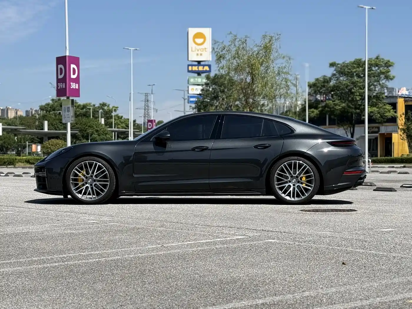PORSCHE PANAMERA