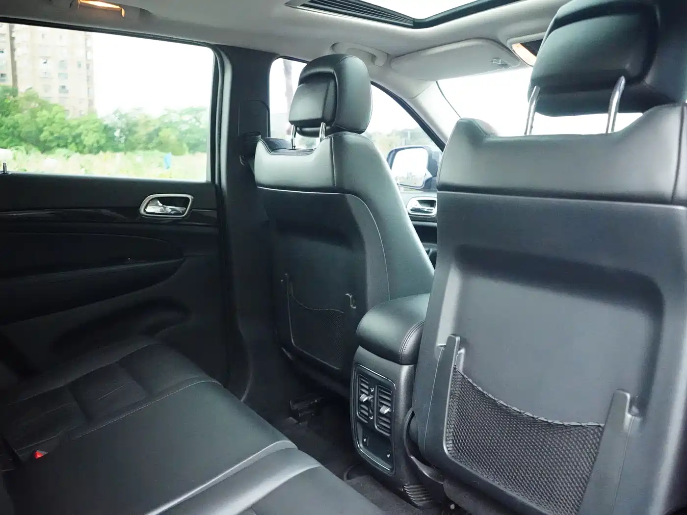 Фото 17 - Jeep Grand Cherokee (Import)