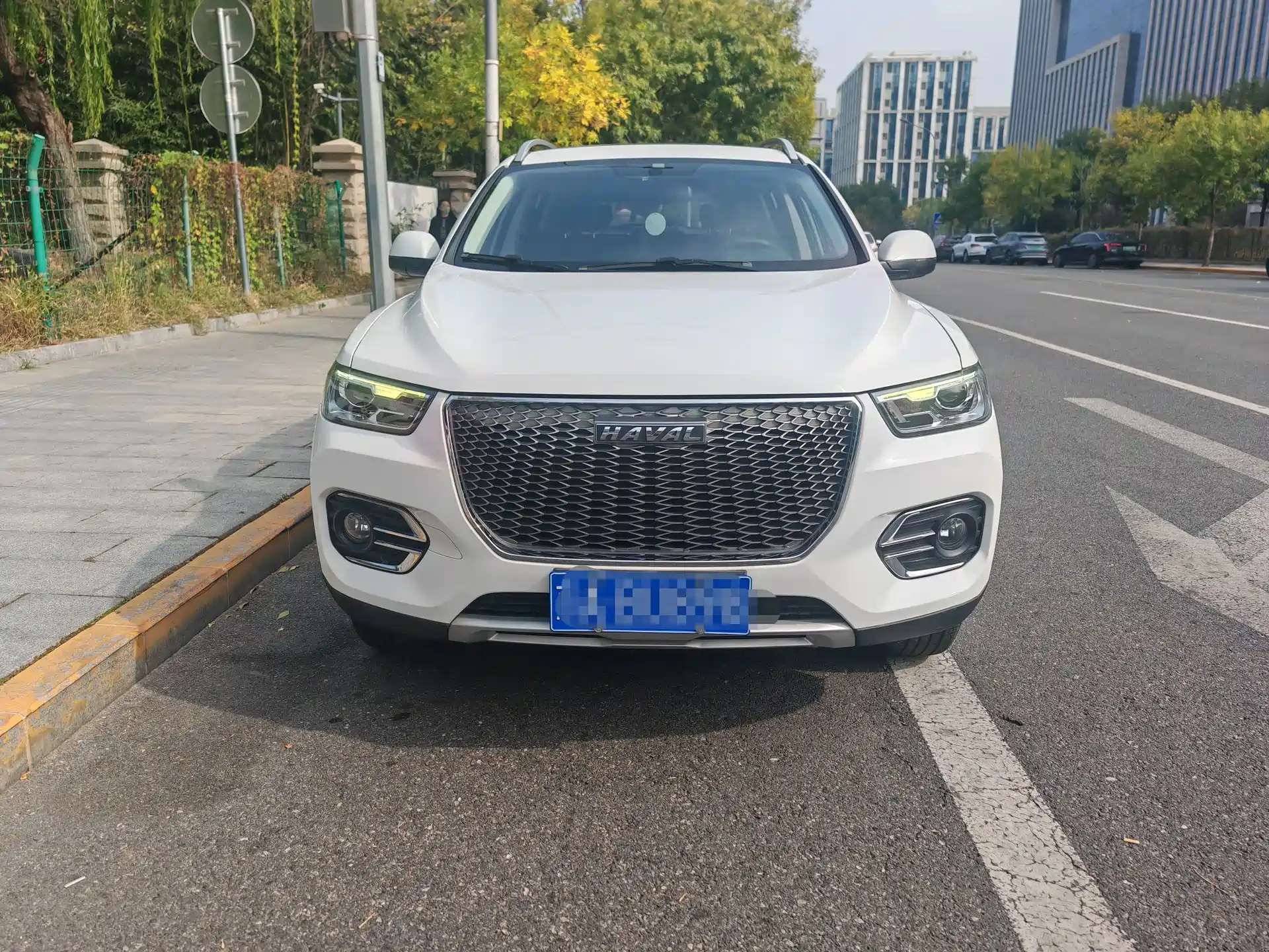 Фото 2 - Haval H2s