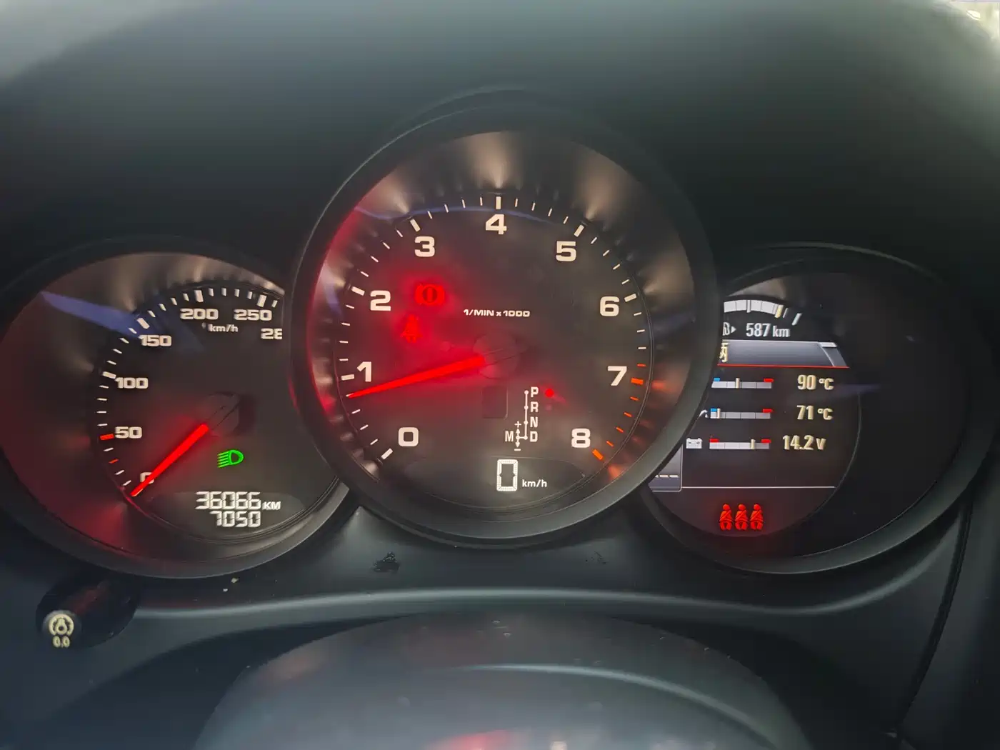 Porsche Macan 2018 Macan 2.0T фото 17