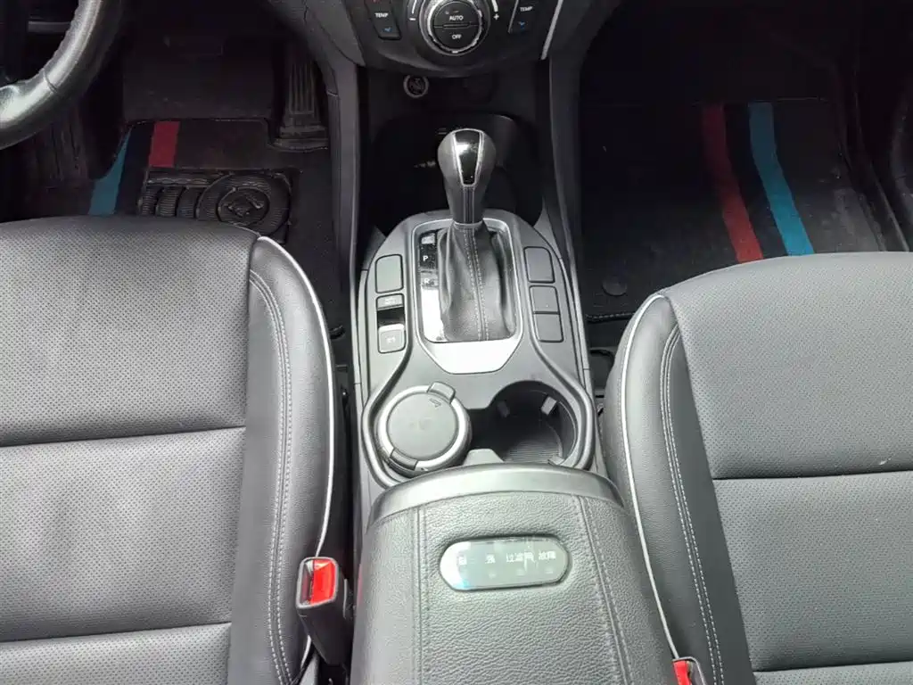 Hyundai Santa Fe 2017 2.0T Automatic 4WD Intelligent 7-Seater фото 14