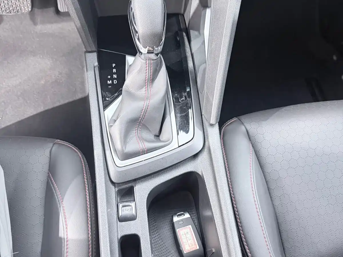 Chevrolet Volando 2023 2020 Mild Hybrid Redline 530T Automatic Premium Edition (5+2 seater)