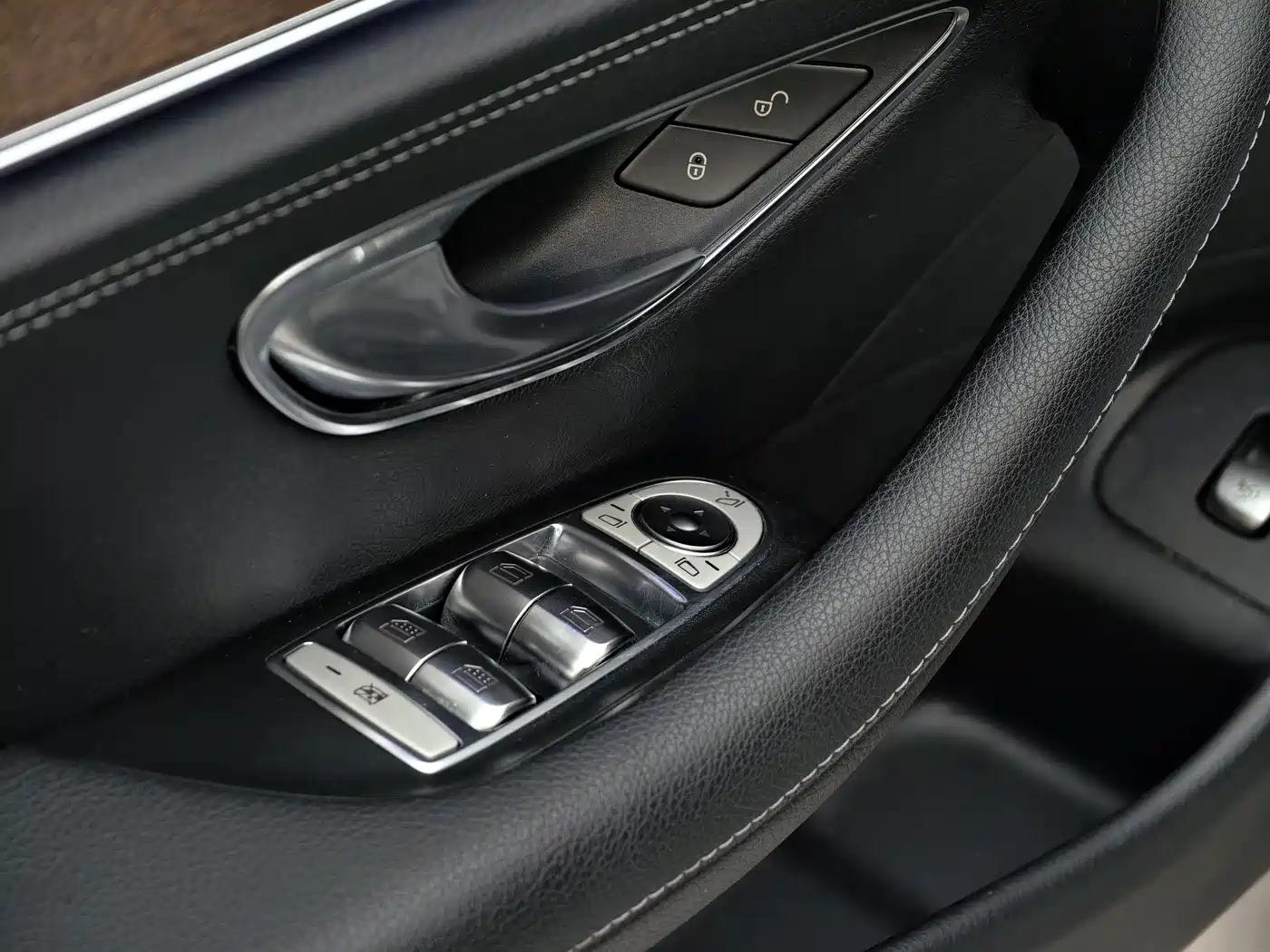 Mercedes-Benz E-Class 2019 Facelift E 300 L Fashion фото 13