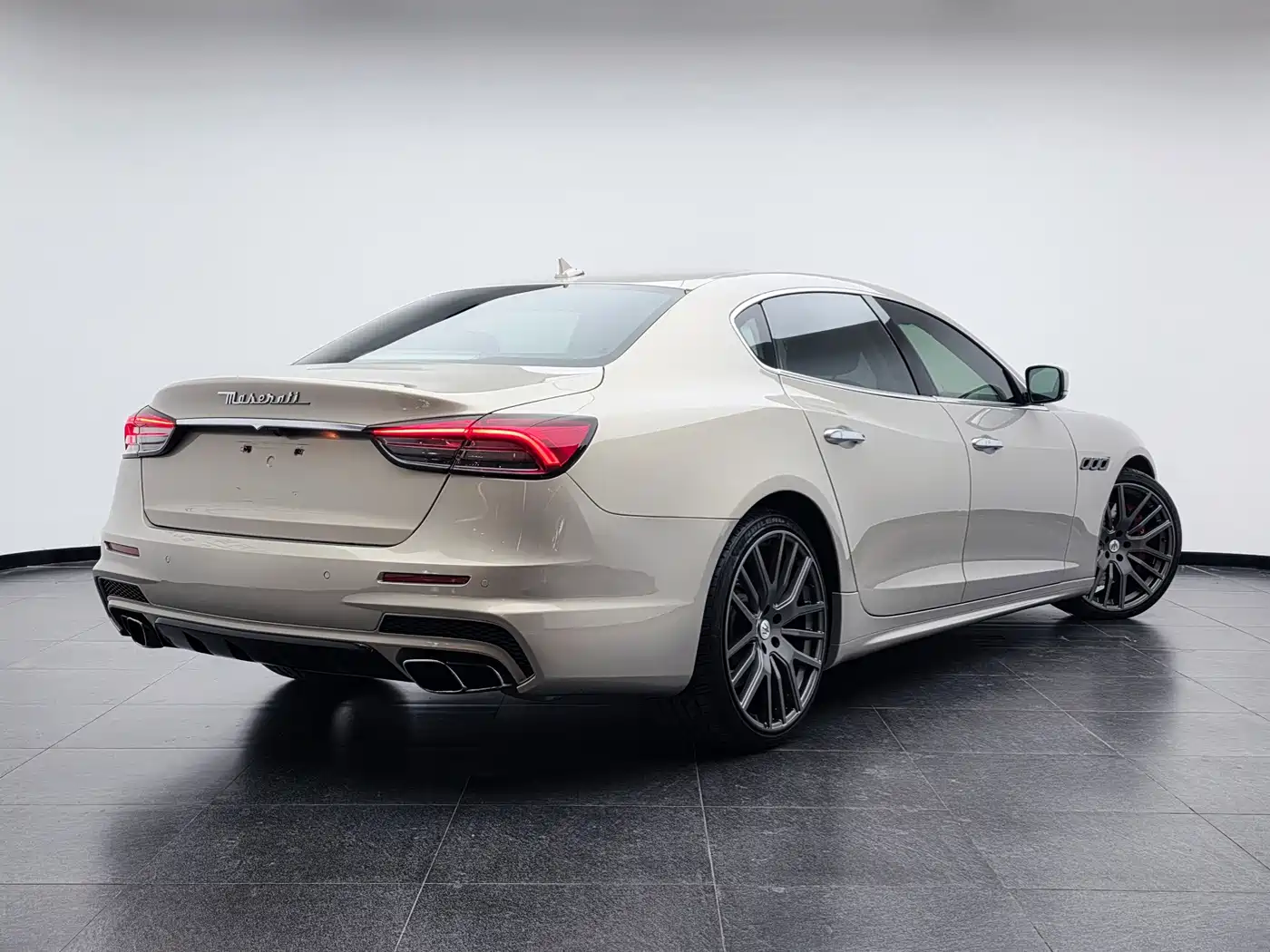 Maserati Quattroporte 2013 3.8T Standard фото 8