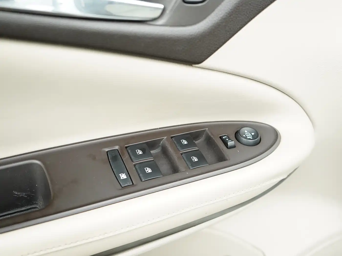Buick Verano 2017 Sedan 15S Automatic Leading фото 12