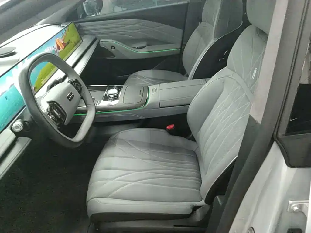 Geely Galaxy Galaxy E8 2025 2025 575km Exploration Smart Drive Edition